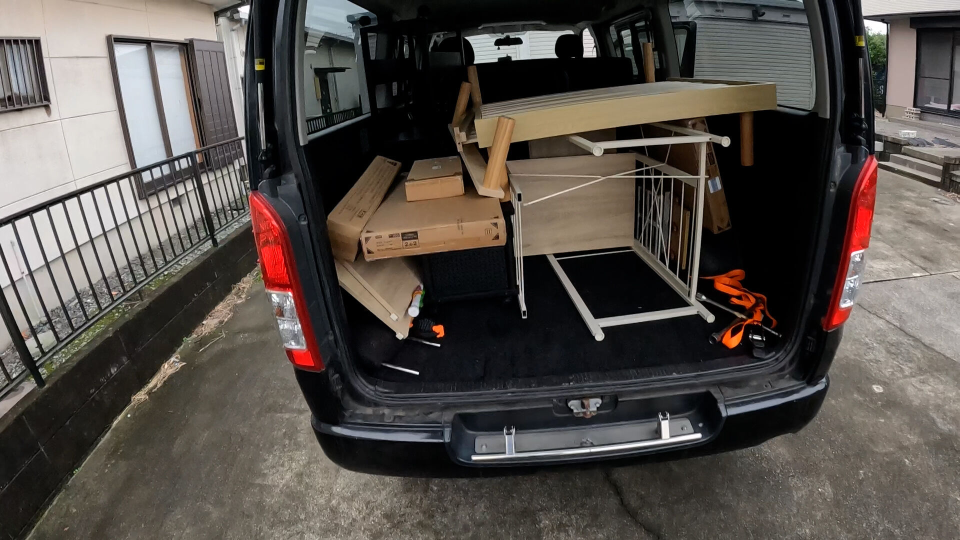 Nさんの出張買取で荷物を積んだ状態